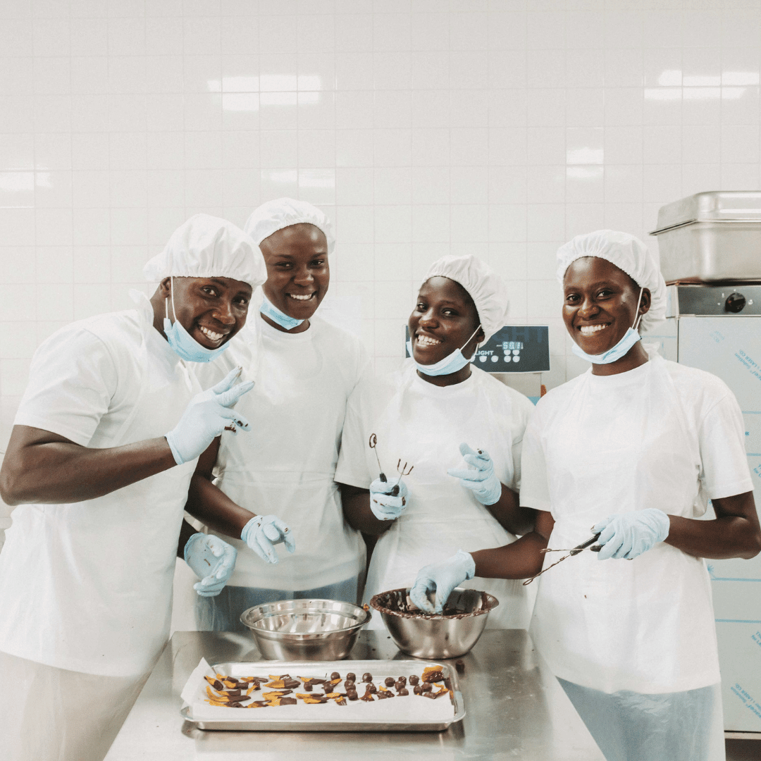 Amanase Chocolatiers Faire Pralinen, Nüsse und Früchte